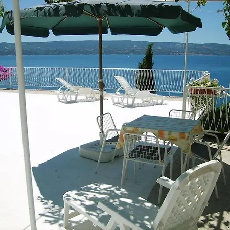 아파트 In With Sea View, Balcony, Wi-fi 오미스